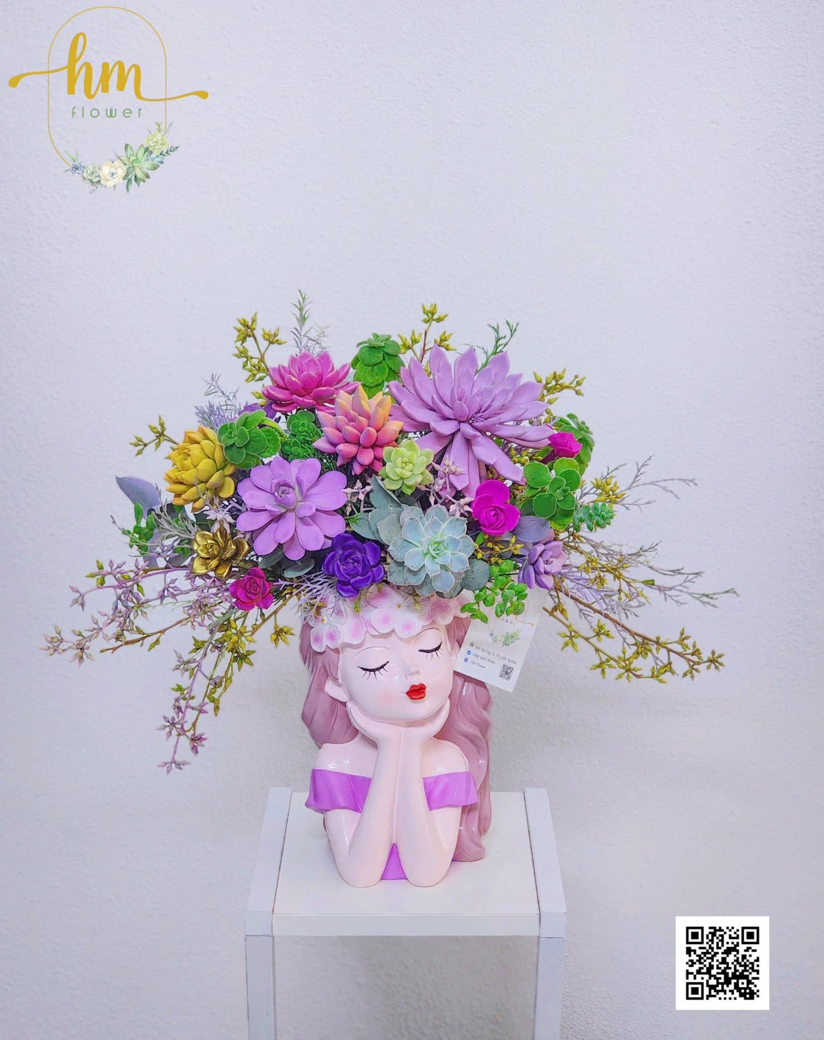 Chậu cô gái sen đá - Nàng thơ